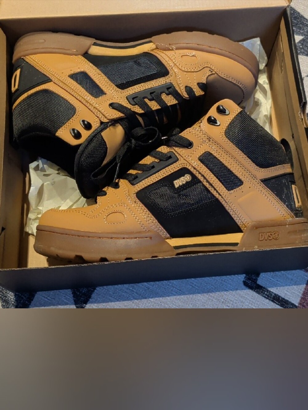 DVS Comanche Boot - Black/Tan - size 10 -skate shoe